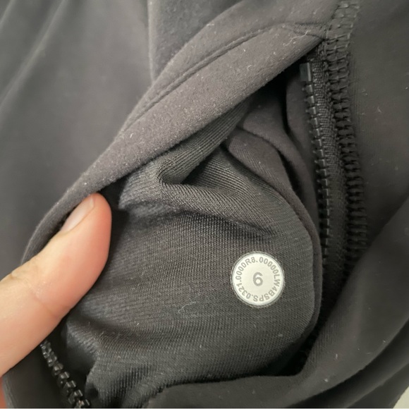 Lululemon Hooded Define Jacket *Nulu, size 6 - Picture 6 of 7